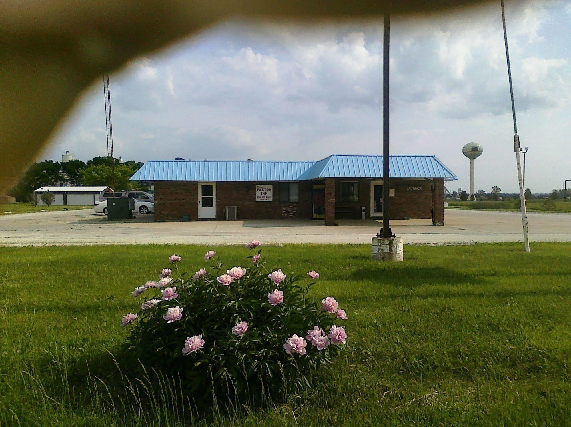 Paxton Inn Motel Exterior photo